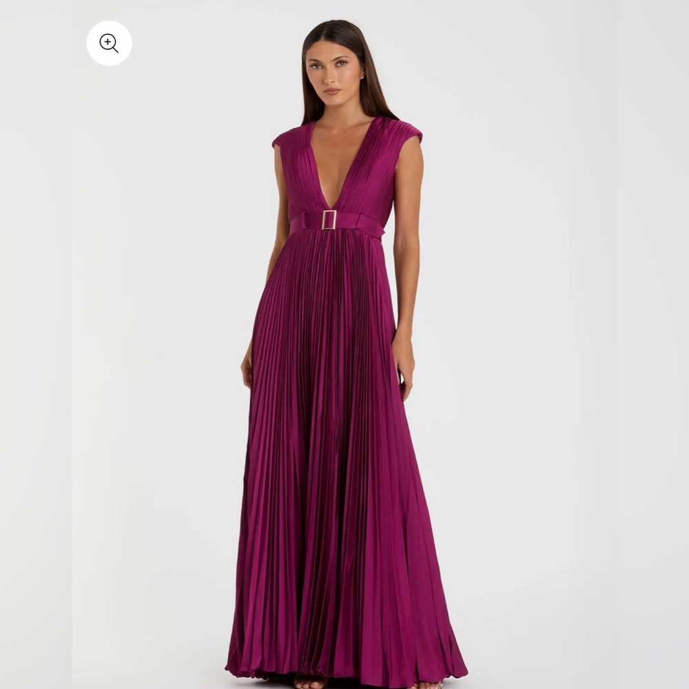 NWT MAC DUGGAL Purple Pleated Plunge Neck Belted A Line Gown